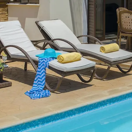 Ionion 16 Hébergement de vacances Ayía Nápa